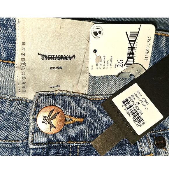 New Free People x OneTeaspoon Stevie’s Boyfriend Shorts $114 SIZE 26 Distressed - Picture 7 of 8